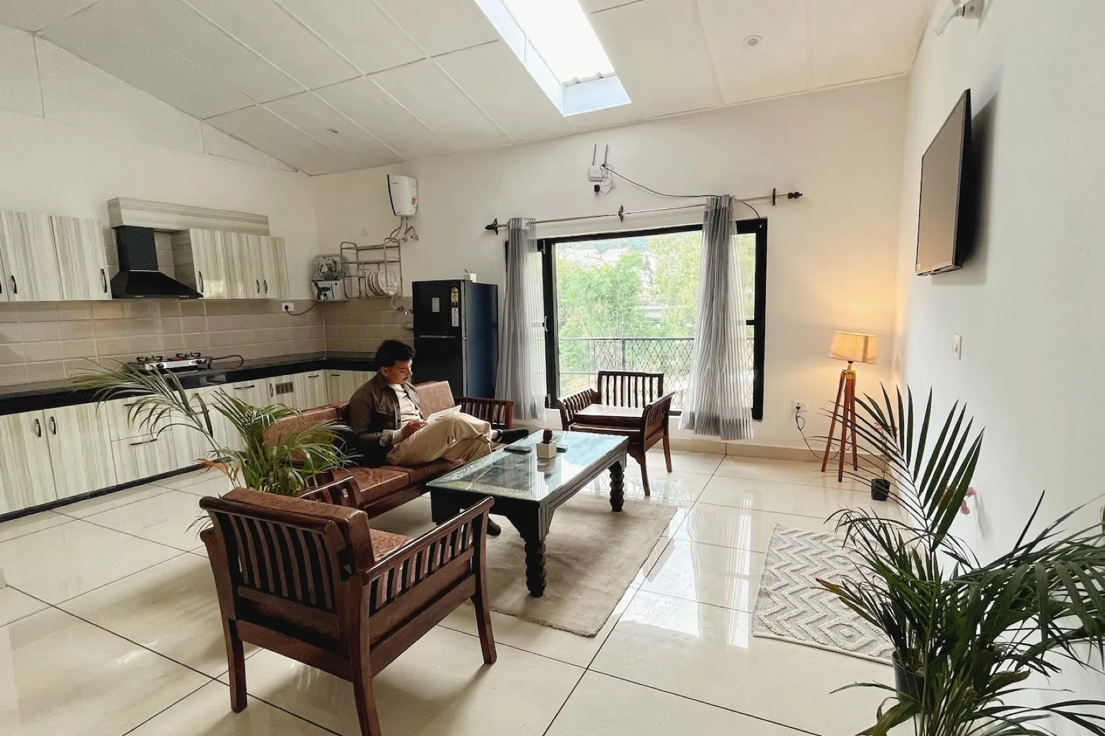 Ghonslaa Home 3BHK Flat